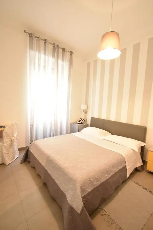 Affittacamere E Appartamenti - Rent Rooms And Apartments Le Camere Nel Corso - Adults Only La Spezia Włochy