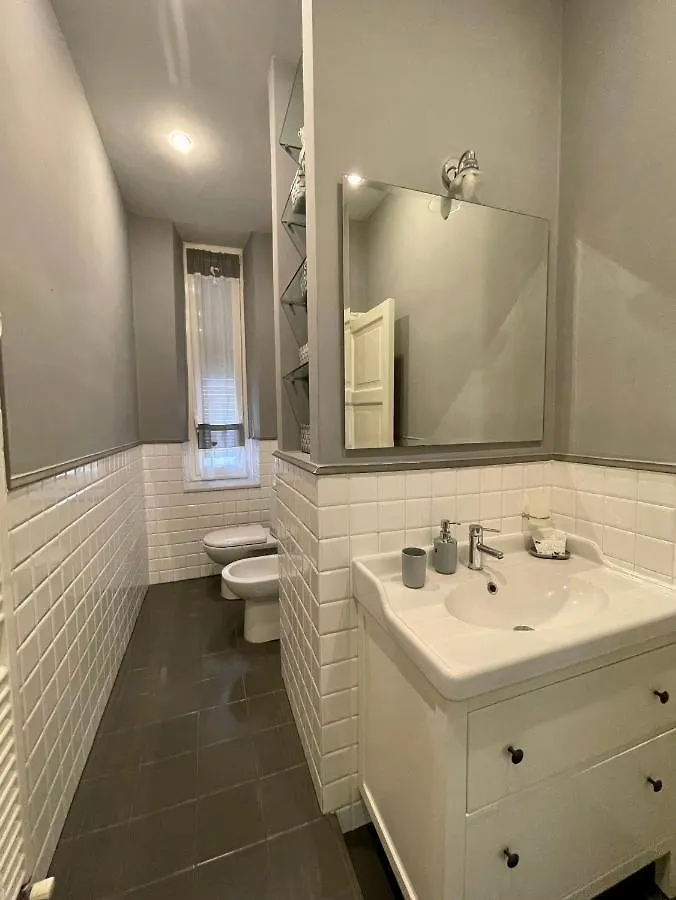 Affittacamere E Appartamenti - Rent Rooms And Apartments Le Camere Nel Corso - Adults Only La Spezia 2*,  Italy